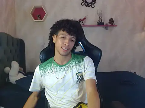 Snapshot of xion_ez chatting on 14, 10, 2025 xion ez online show from 14, 10, 2025