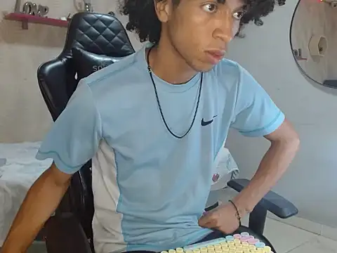 Snapshot of xion_ez chatting on 27, 10, 2025 xion ez online show from 27, 10, 2025