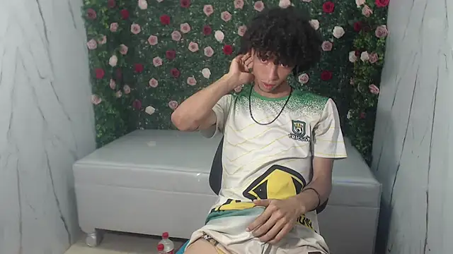 Snapshot of xion_ez chatting on 31, 10, 2025 xion ez online show from 31, 10, 2025