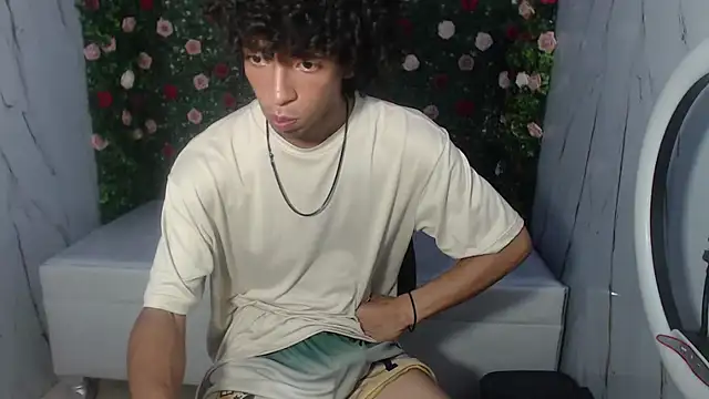 Snapshot of xion_ez chatting on 1, 11, 2025 xion ez online show from 1, 11, 2025