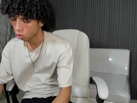 Snapshot of xion_ez chatting on 10, 11, 2025 xion ez online show from 10, 11, 2025