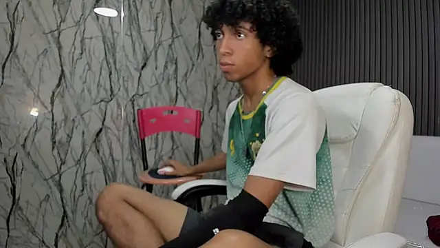 Snapshot of xion_ez chatting on 25, 11, 2025 xion ez online show from 25, 11, 2025