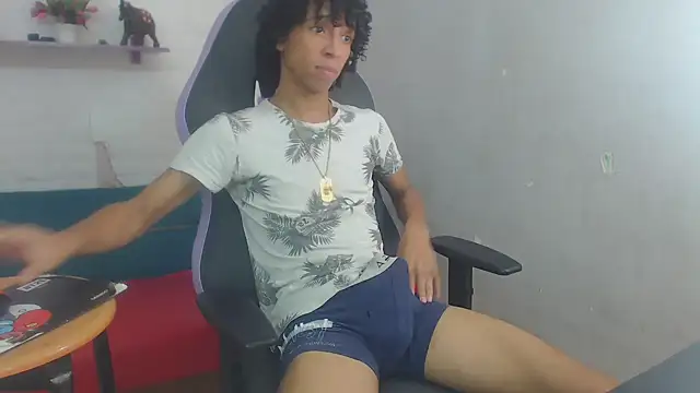 Snapshot of xion_ez chatting on 13, 12, 2025 xion ez online show from 13, 12, 2025