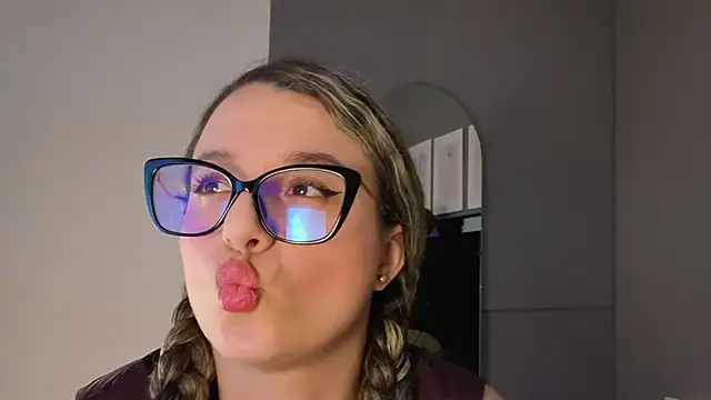 katiaa lovv online show from 11, 3, 2026