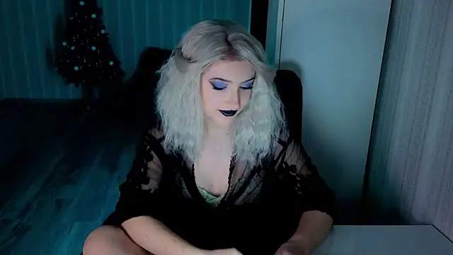 Snapshot of violet-siren-x chatting on 17, 1, 2026 violet-siren-x online show from 17, 1, 2026