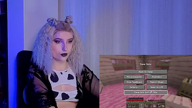 Snapshot of violet-siren-x chatting on 31, 1, 2026 violet-siren-x online show from 31, 1, 2026