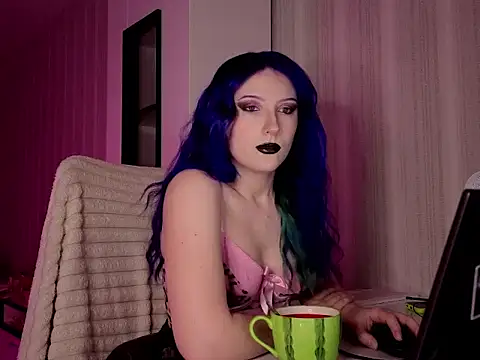 Snapshot of violet-siren-x chatting on 18, 3, 2026 violet-siren-x online show from 18, 3, 2026