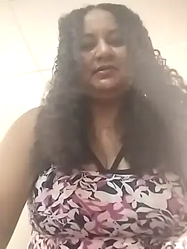 Snapshot of MEYBELLATINA chatting on 14, 2, 2026 MEYBELLATINA online show from 14, 2, 2026