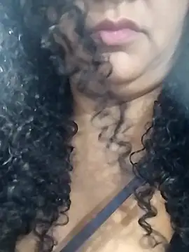 Snapshot of MEYBELLATINA chatting on 16, 2, 2026 MEYBELLATINA online show from 16, 2, 2026