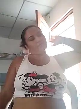 Snapshot of MEYBELLATINA chatting on 28, 2, 2026 MEYBELLATINA online show from 28, 2, 2026