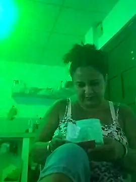 Snapshot of MEYBELLATINA chatting on 4, 3, 2026 MEYBELLATINA online show from 4, 3, 2026