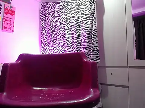 Nahomyyy online show from 27, 10, 2025