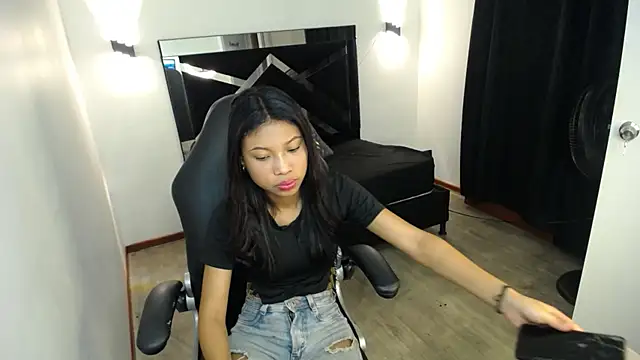 MarianaRojas  online show from 17, 7, 2026