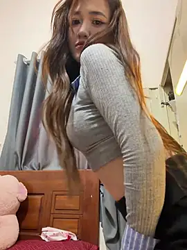 Snapshot of Quynhbabysexy chatting on 5, 7, 2026 Quynhbabysexy online show from 5, 7, 2026
