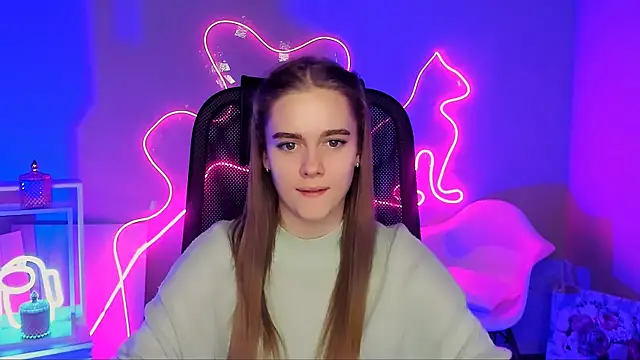 JuneWoods online show from 20, 2, 2026