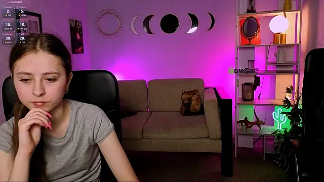 rebecca smile online show from 4, 7, 2026