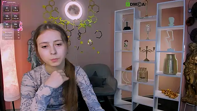 rebecca smile online show from 7, 7, 2026