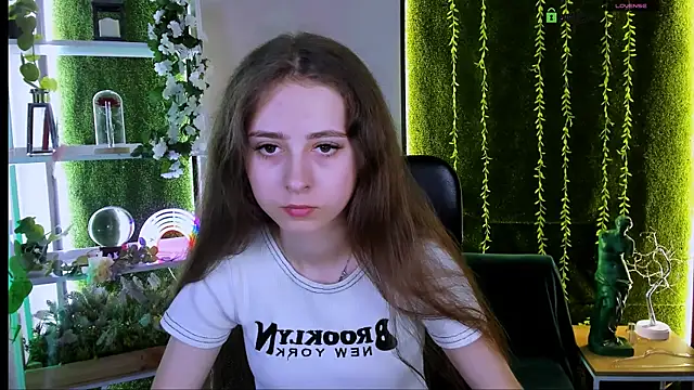 rebecca smile online show from 28, 7, 2026