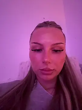 blondeeee online show from 14, 5, 2026