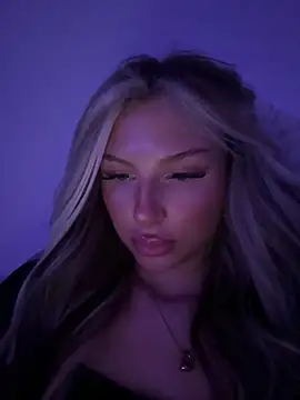 blondeeee online show from 17, 5, 2026