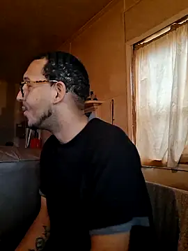 ThrowedWorldWide online show from 2, 12, 2025