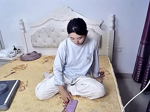 Snapshot of GrungyGooney chatting on 7, 4, 2026 GrungyGooney online show from 7, 4, 2026