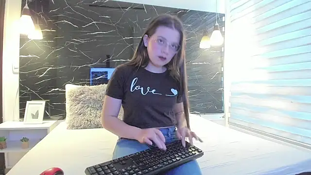 ZOE LE online show from 17, 1, 2026