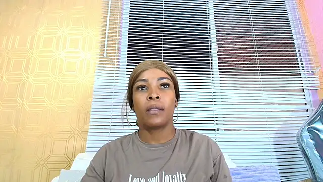 Layla lell online show from 8, 5, 2026