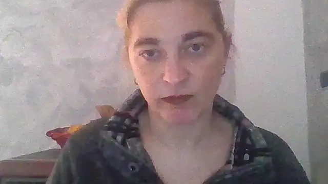 Snapshot of GoldenAngelMilf chatting on 5, 3, 2026 GoldenAngelMilf online show from 5, 3, 2026