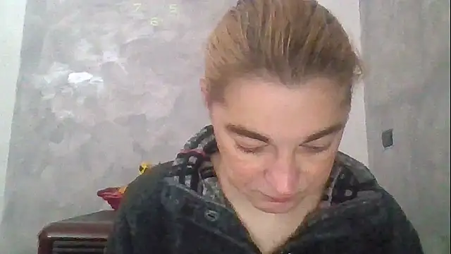 Snapshot of GoldenAngelMilf chatting on 19, 3, 2026 GoldenAngelMilf online show from 19, 3, 2026