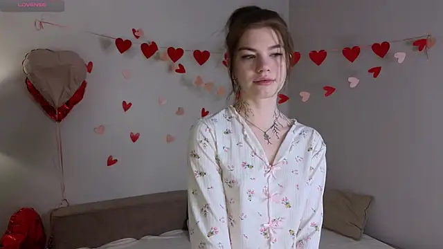 TwixieGuo online show from 12, 3, 2026