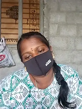 Tamil Hot Sandy online show from 17, 3, 2026