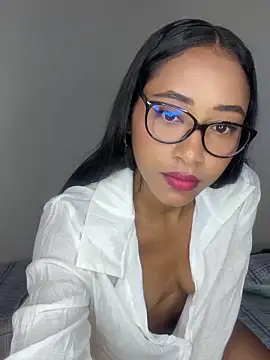 Soleyma  online show from 30, 9, 2025