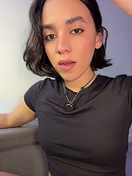 Capricho 01 online show from 21, 4, 2026