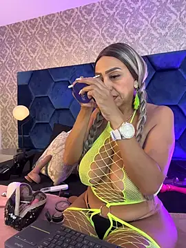 Angelina Roa online show from 4, 5, 2026
