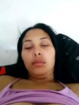 mommy-hot-valeria online show from 12, 4, 2026
