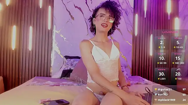 Snapshot of NoahVidall chatting on 9, 10, 2025 NoahVidall online show from 9, 10, 2025