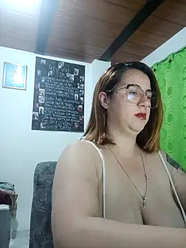 Snapshot of Venenodulce chatting on 11, 10, 2025 Venenodulce online show from 11, 10, 2025