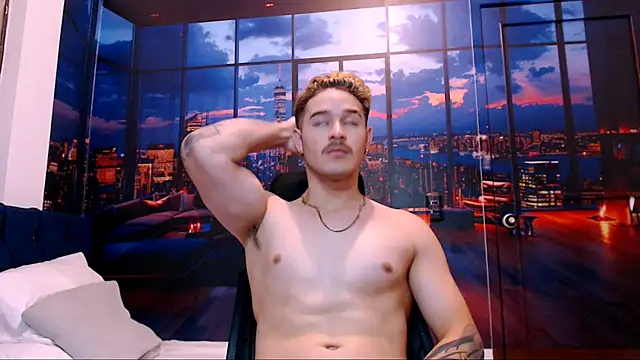 Snapshot of AlexPiersss chatting on 4, 10, 2025 AlexPiersss online show from 4, 10, 2025