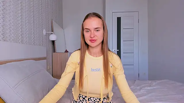 LilMary  online show from 14, 10, 2025