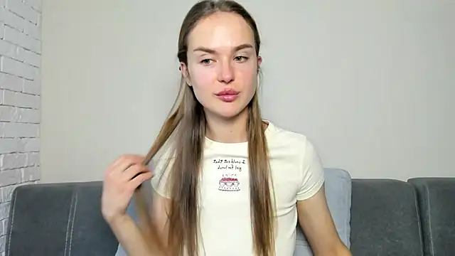 LilMary  online show from 23, 12, 2025