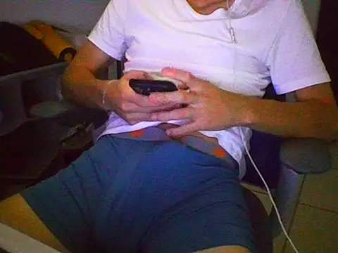 AlbertoRuiz086 online show from 15, 10, 2025