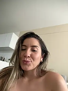 Mariana gom online show from 6, 7, 2026