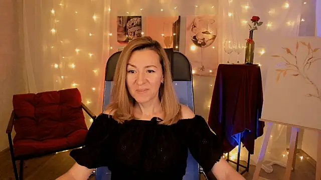 DonnaSmitth online show from 5, 12, 2025