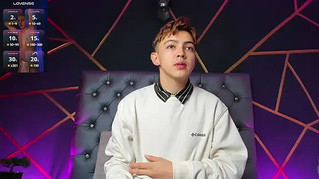 Lian Miller1  online show from 17, 11, 2025