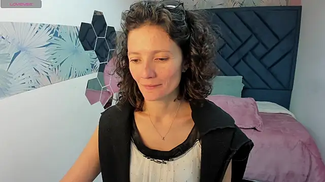 Valery More   online show from 2, 6, 2026