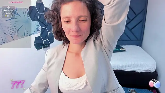 Valery More   online show from 17, 6, 2026