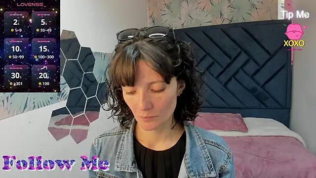 Valery More   online show from 24, 7, 2026