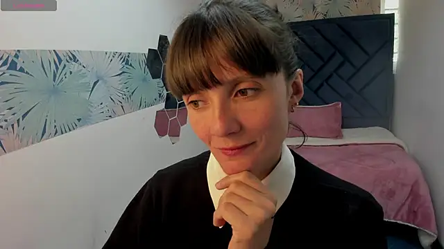 Valery More   online show from 31, 7, 2026