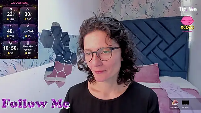 Valery More   online show from 4, 8, 2026